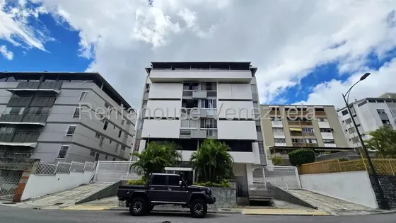 Comodo Y Amplio Apartamento Ph En Venta En Cumbres De Curumo 27-230 Ma