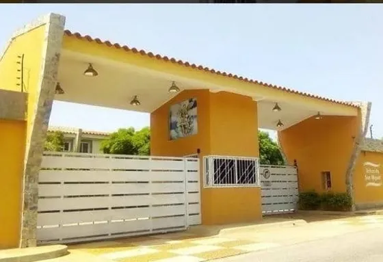 Venta Townhouse Duplex Conjunto Brisas De San Miguel Atamo Sur A Cinco Minutos Del Sambil Margarita 