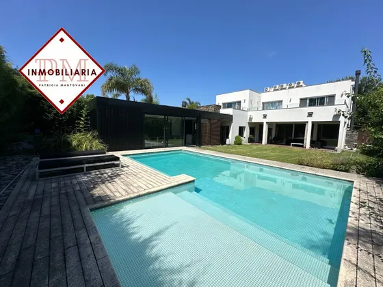 Excelente Propiedad En Venta En Fincas De Iraola 1 - Ubicación Central - Con Piscina!
