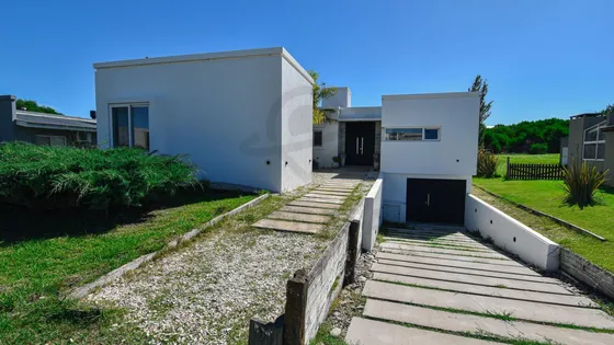 Casa En Venta En Costa Esmeralda, Residencial 1