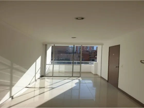 Apartamento En Venta Calle Del Banco, Sabaneta