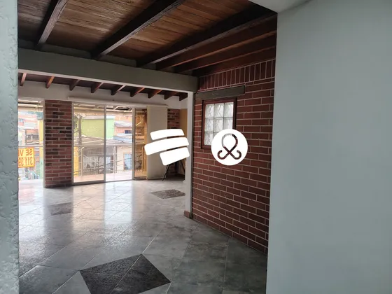 Casa En Venta En Campo Valdés, Parte Baja, Medellín