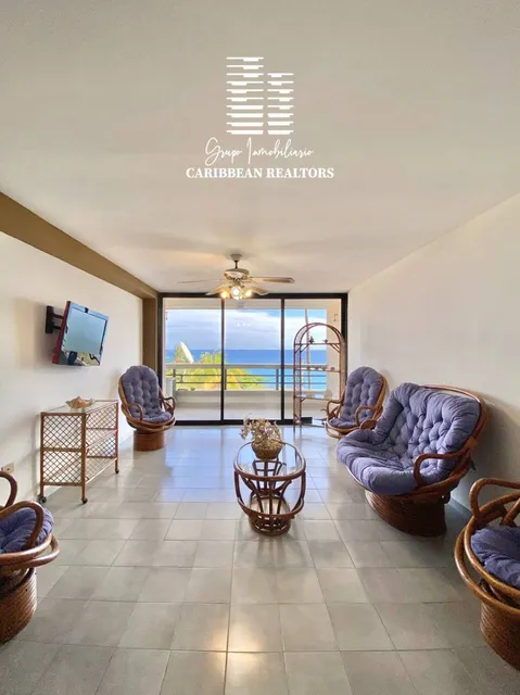 En Venta Apartamento Con Vista Al Mar En El Conj Resd La Balandra En Pampatar.