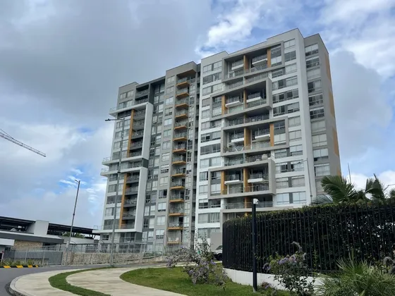 Apartamento En Venta - Av Centenario