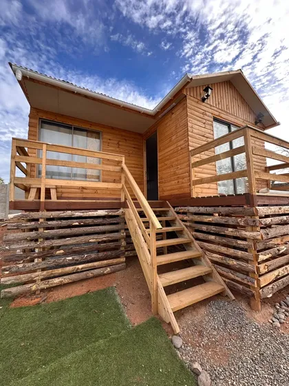 Casa Ubicada En Cajón De Lebú, Lugar Muy Tranquilo.
