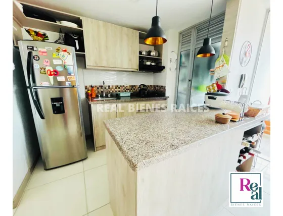 Vendo Hermoso Apartamento 3 Piso Con Ascensor 