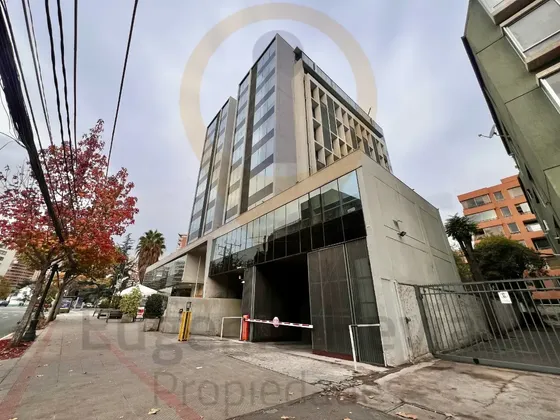 V E N D I D A / Oficina Metro Colón / E. Yáñez/ Tobalaba