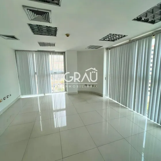 Local En Venta En Centro Empresarial Palm Beach Lecheria
