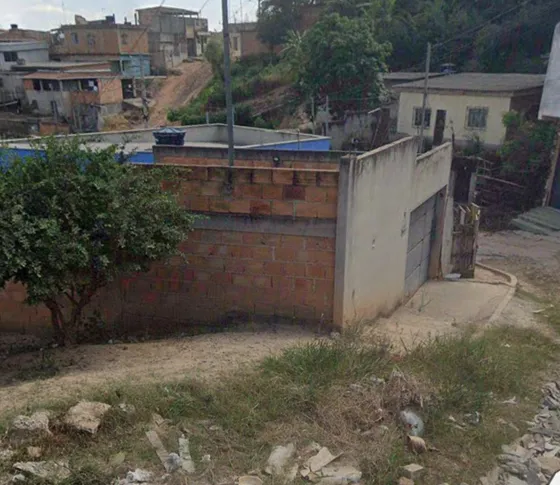 Casa 3 Cômodo Com Estrutura Para 7 Cômodos Com Garagem 