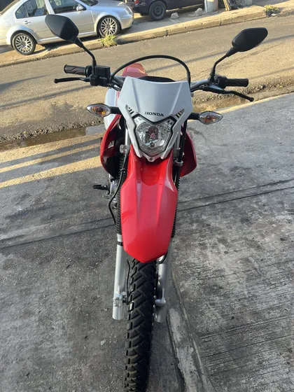 Honda Tornado 250 2024
