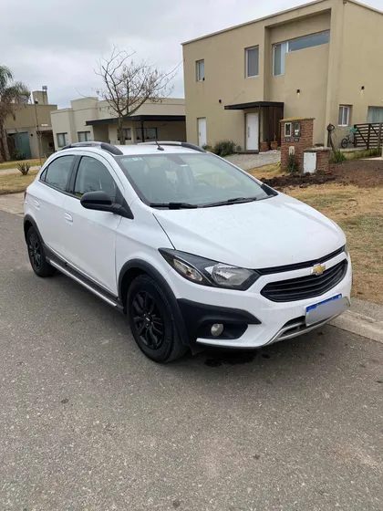 Chevrolet Onix 1.4 Activ 98cv