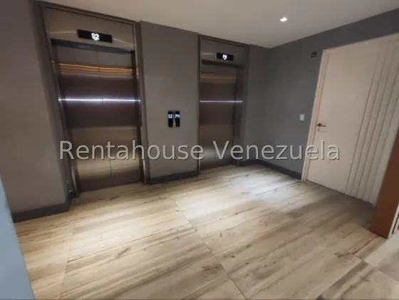 Apartamento En Las Mercedes 25-5749 Lv