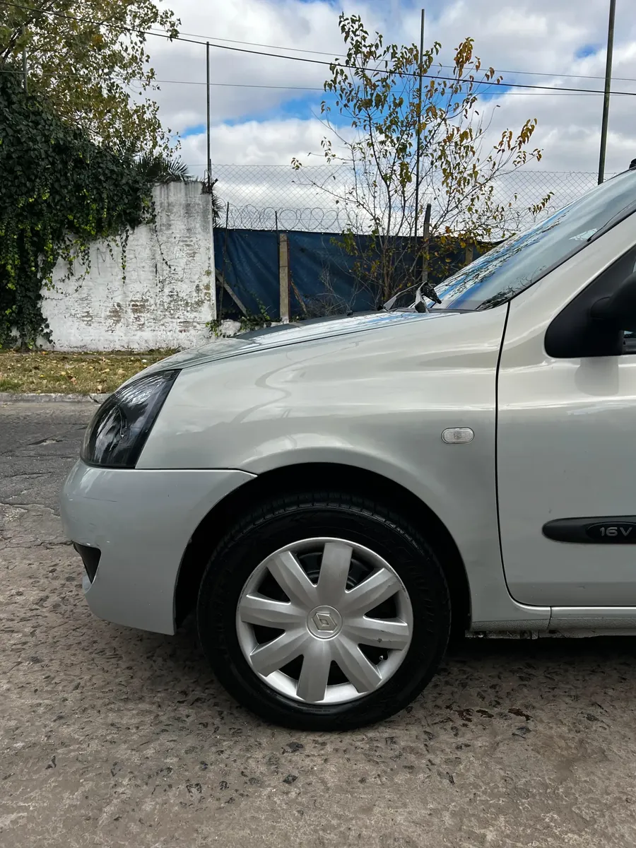 Renault Clio 1.2 Pack Plus 3P525162211453839365