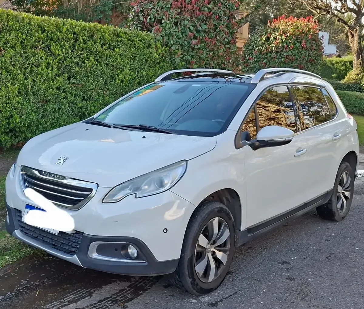 Peugeot 2008 1.6 Feline