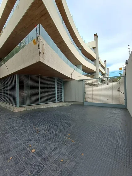 Cochera En  5ta Sección 