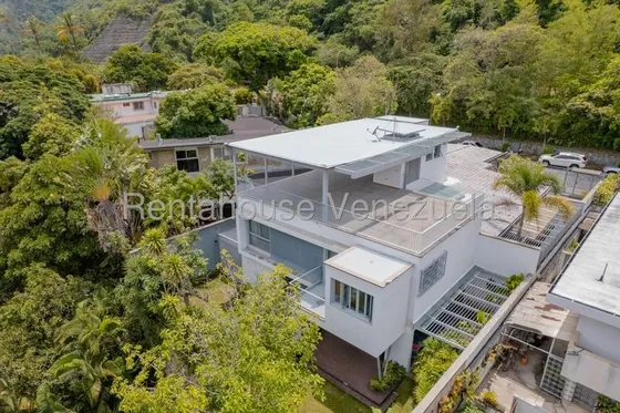 Tg Casa Minimalista En Venta En Altamira, Moderna Con Terraza Y Hermosa Vista 25-24238 Ys 