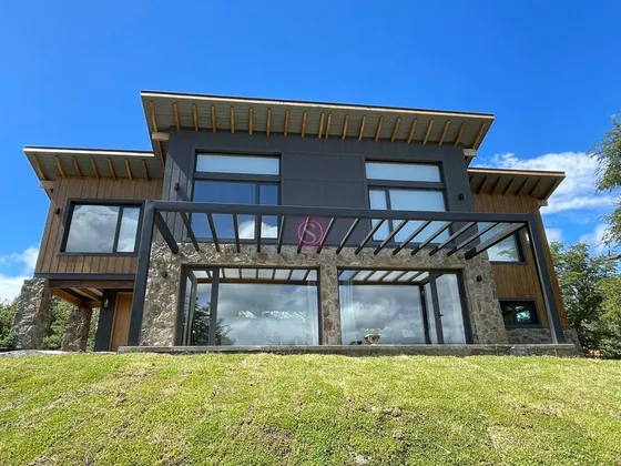Casa  En Venta En Estancia Los Ñires, San Martin De Los Andes