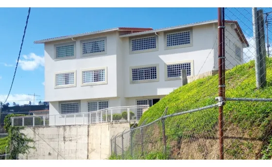 Apartamento En Venta  Res Loma Alta Carrizal 