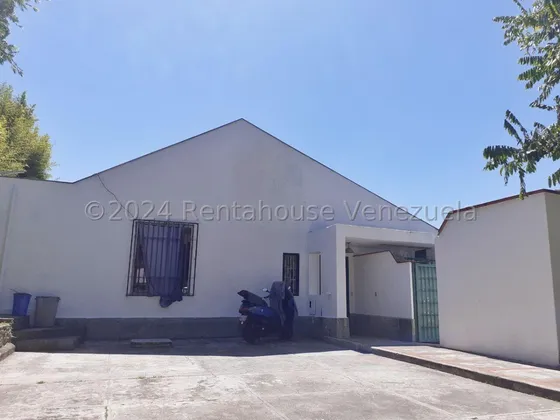 Amplia Y Confortable Casa En Venta Ubicada En Urbanización El Placer Aym 24-19887