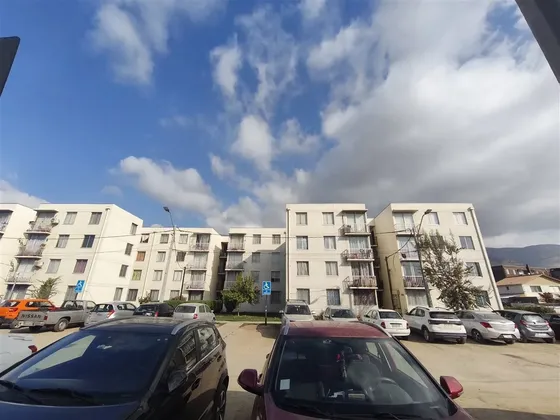 Departamento En Arriendo De 2 Dorm. En Lampa