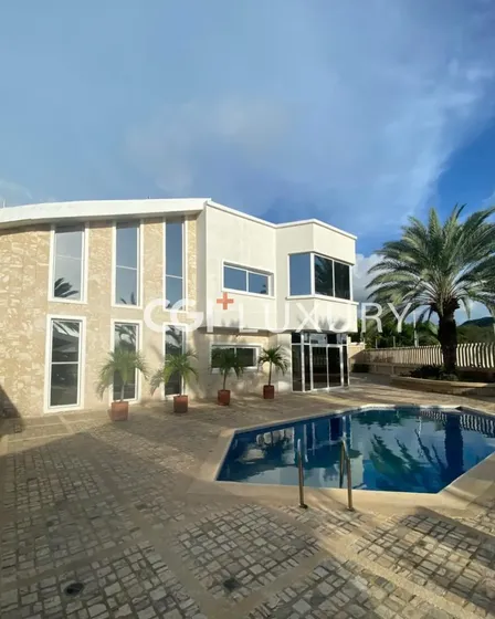 Cgi+ Luxury Vende Y Alquila Casa En La Urb. Las Villas, En Campo De Golf