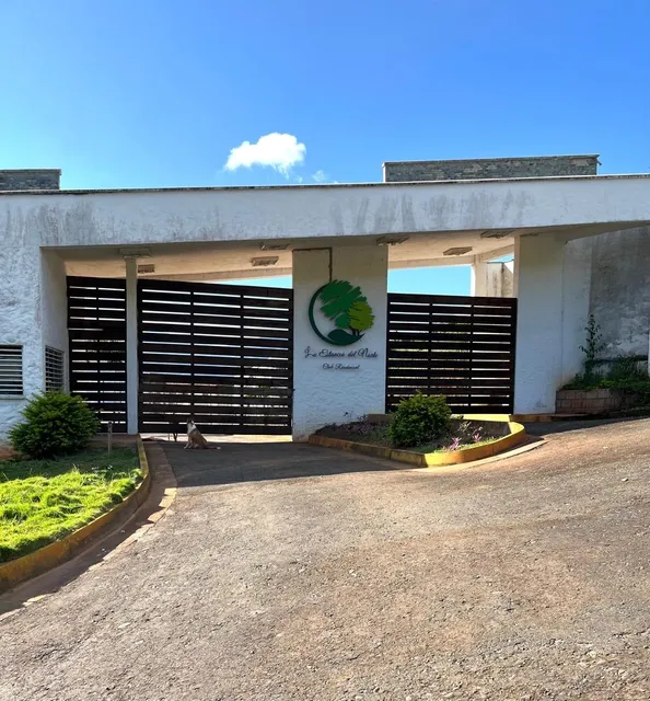 Clover Inmobiliaria Vende / Casa En Obra Gris Ubicada En La Castellana Urbanización Estancia Del Norte Club Residencial - San Cristóbal 