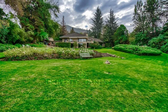 Excelente Casa Con Gran Parque Plano En Lo Curro