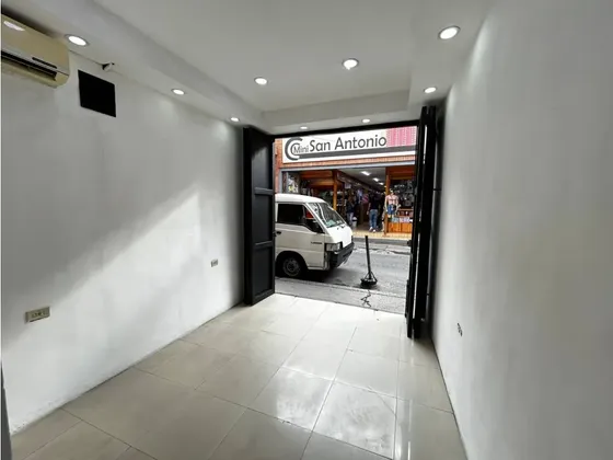 Local Comercial En Alquiler, Av. Roosevelt