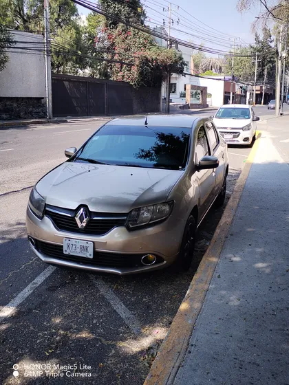 Renault Logan 1.6 Dynamique At