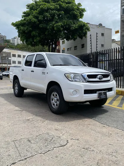 Toyota Hilux 2.7