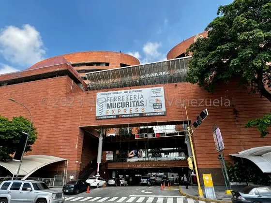 Local Comercial ( Remodelado )  Alquiler La Castellana ( C.c. San Ignacio/ Nivel Jardin  ) ) Mls - 25-21925