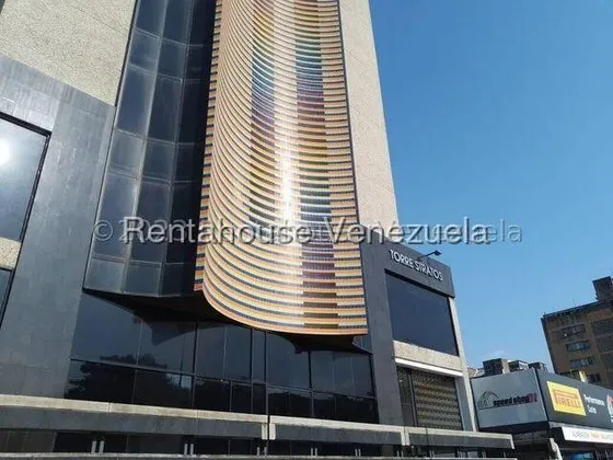 Ab Alquiler Oficina Super Moderna Y Con Acabados De Lujo, Piso Bajo, Dos Puestos De Estacionamiento, Planta Eléctrica, Pozo