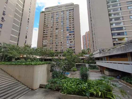 Tu Oportunidad - Apartamento En Venta - Prados Del Este - Mls #25-18317 - Darlys