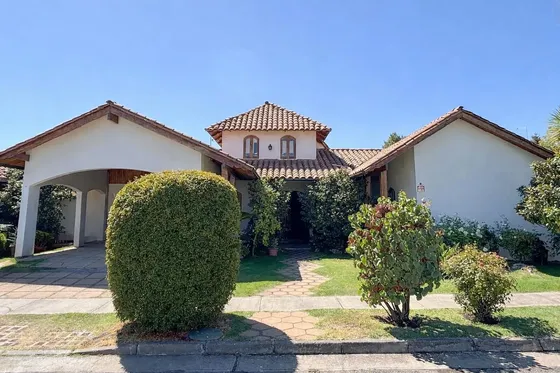 Excelente Casa En Condominio En San Damián