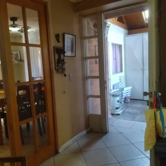 Se Vende Casa Con Patente Comercial Sector Rojas Magallanes