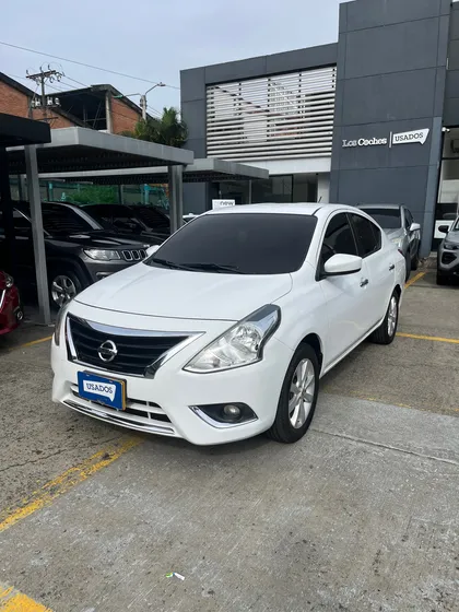 Nissan Versa 1.6 Advance