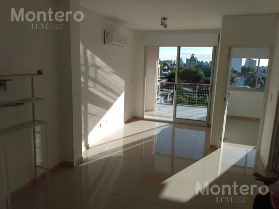 Departamento En  Venta 2 Amb. Balcon Tza Cochera , Bajisimas Expensas Y Muy Luminoso, Impecable