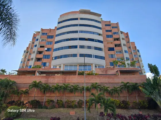 Alquilo Apartamento En Solar Del Hatillo