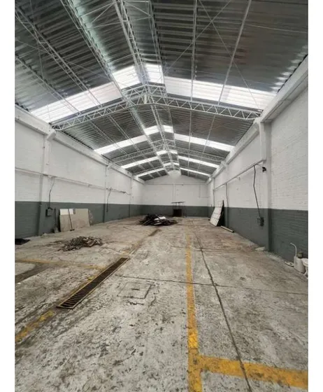 Bodega De 365 M2 En Arriendo, Las Ferias