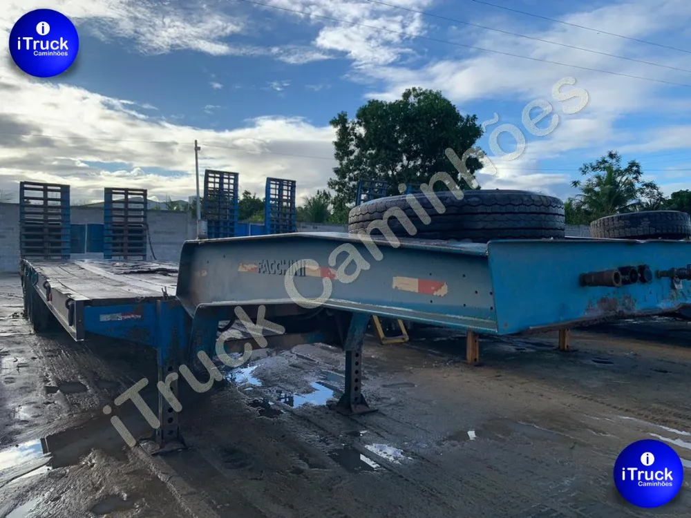 Flatbed Trailer Carries Everything Straight 2013 Facchini With Tires63900884154498124