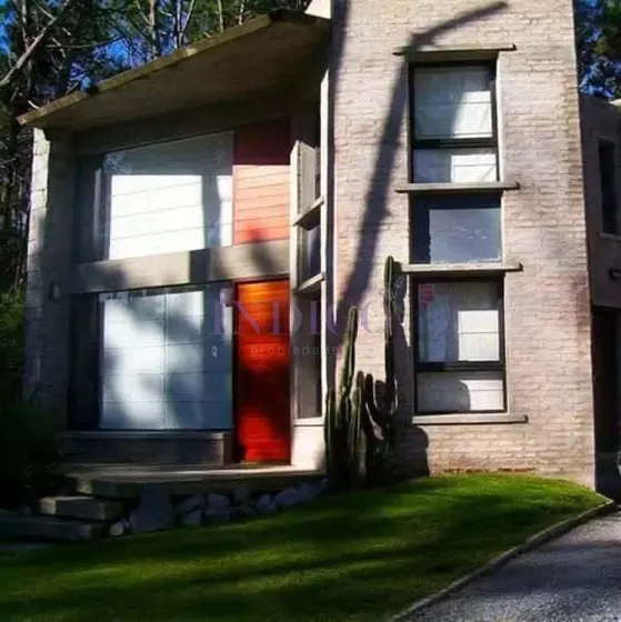 Casa En Alquiler En Montoya.