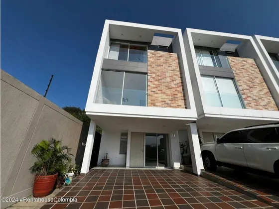 Casa En  Bella Vista(los Patios) Rah Co: 25-291