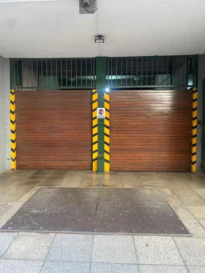 Venta Cochera Cubierta . Zona Centro