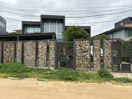 Maravillosa Casa Amoblada Frente Al Mar