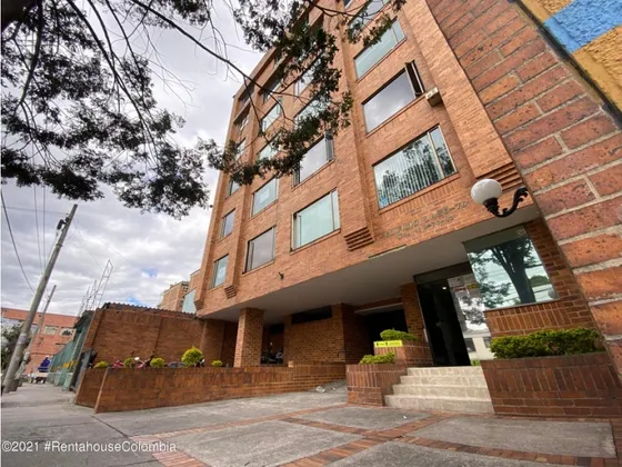 Comercial En  Lago Gaitan(bogota) Rah Co: 25-111