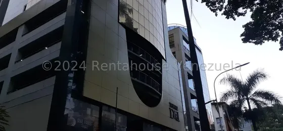 Se Alquila Mezzanina De Local Comercial, Ubicado En Las Mercedes, 25-13280