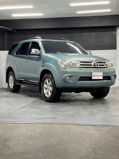 Toyota Fortuner Sr
