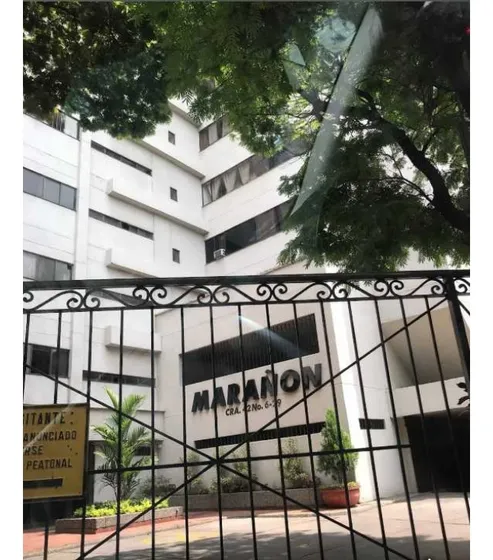 Apartamento Para La Venta En El Sur De Cali Barrio Cambulos 155.50 M²