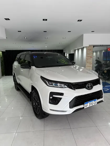 Toyota Hilux Sw4 Gr 7 Asientos