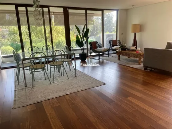 Departamento En Venta De 5 Dorm. En Lo Barnechea